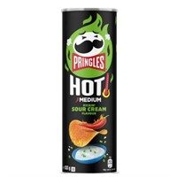 Pringles Hot Kickin&#39; Sour Cream Flavour 19 x 160 g